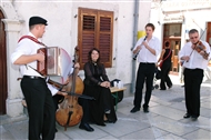 svira�i po starinski